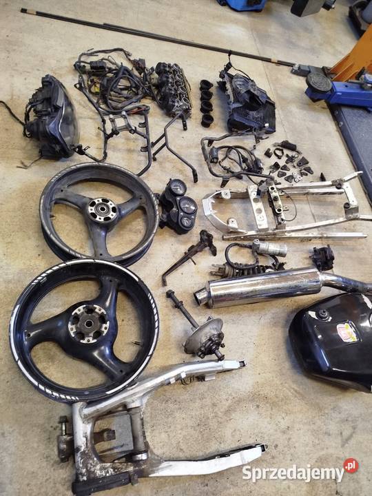 Części Suzuki GSXR 750w 9295 zbiornik paliwa Tarnów sprzedam