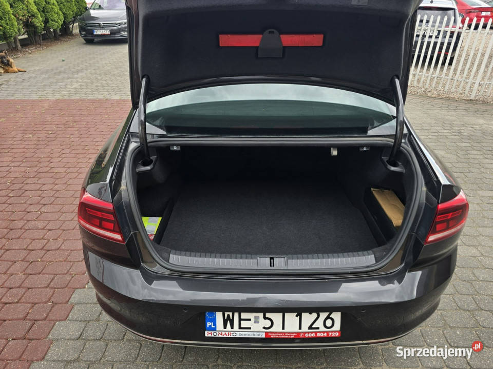Volkswagen Passat ELEGANCE 15 TSI 150 Salon szary Włocławek