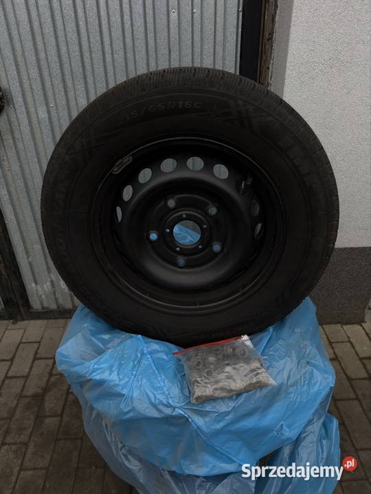 Koła zimowe do Forda Customa 2023r sprzedam