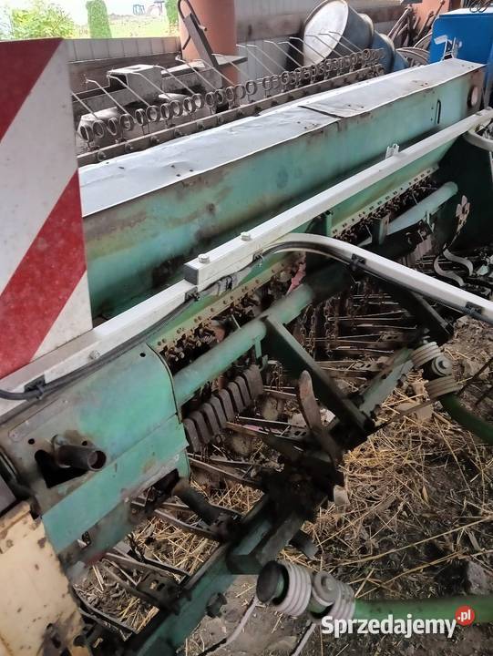 Sprzedam owijarka samozaładowcza Do pras i owijarek Męcina