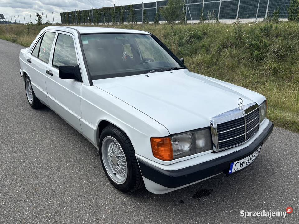 Mercedes w201 18 Benzyna 1991 kujawsko-pomorskie Włocławek