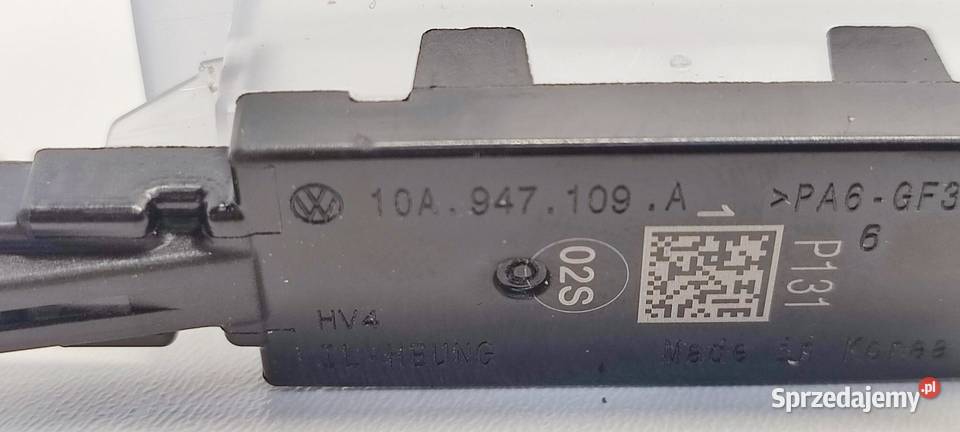 CUPRA FORMENTOR LAMPKA KABINY LED 10A947109A