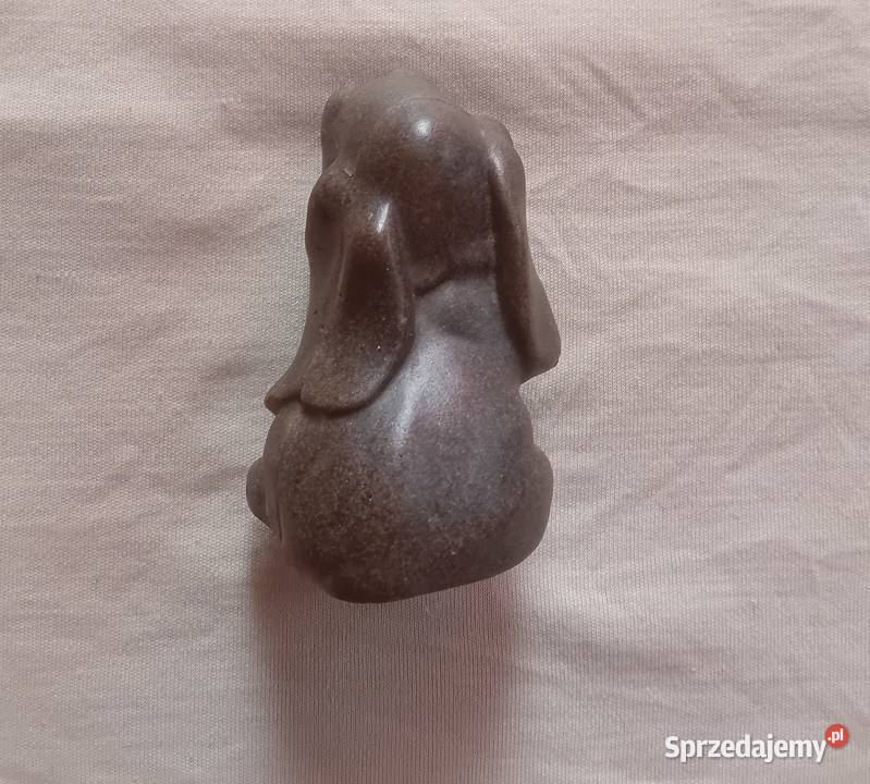 Figurka siedzącego psa Cocker Spaniel Lavinit Antyki Koźminek