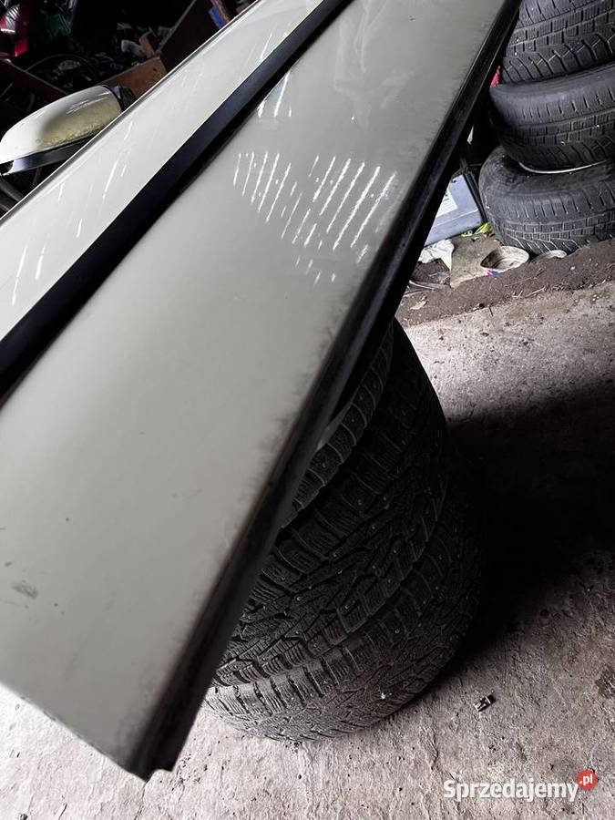 DRZWI PRAWY PRZÓD BMW E38