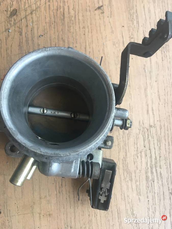 Sprzedam przepustnicę Porsche 911930