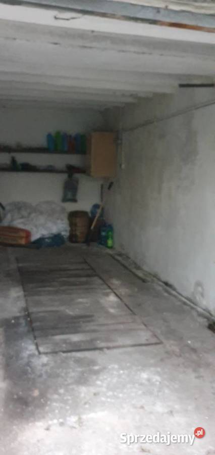Sprzedam garaż murowany