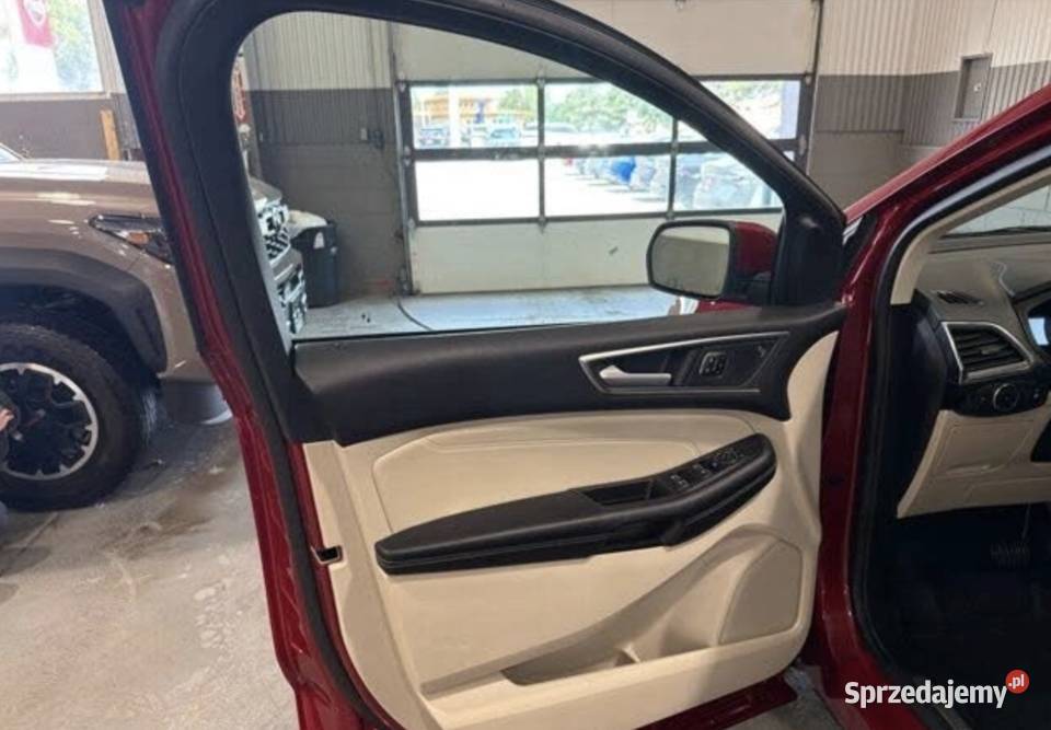 Ford Edge Titanium AWD 2023 automatyczna