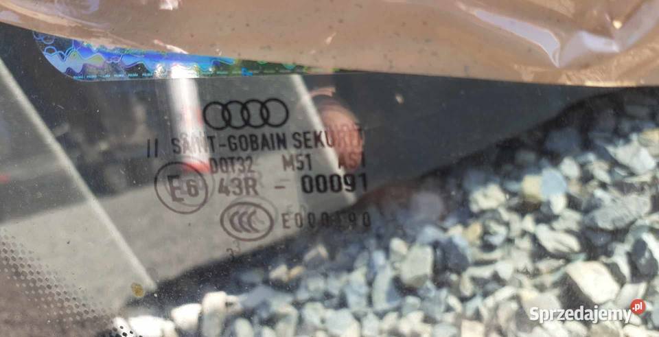 Szyba czolowa Audi A4 B6 listwy osobowe