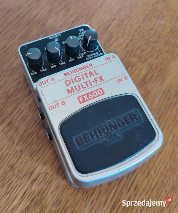 Behringer FX600