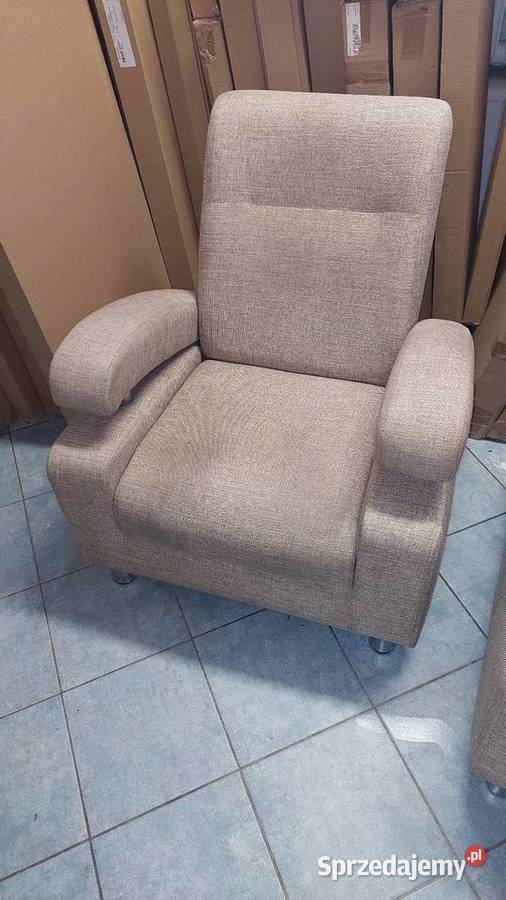 Wygodny fotel w kolorze beżowym wielkopolskie Poznań