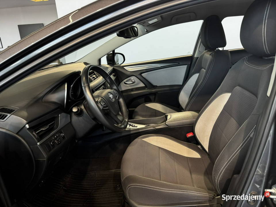 Toyota Avensis SW 18 147 automat 2018 r salon kurtyny powietrzne Myślenice sprzedam