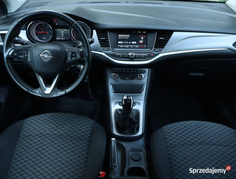 Opel Astra 16 CDTI światła przeciwmgielne Samochody osobowe Piaseczno