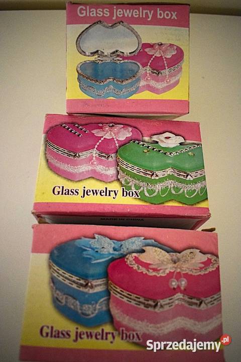 Szkatułka na biżuterię z masywnego szkła w Chełmno