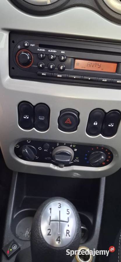 Dacia Sandero 14 lpg manualna Porąbka