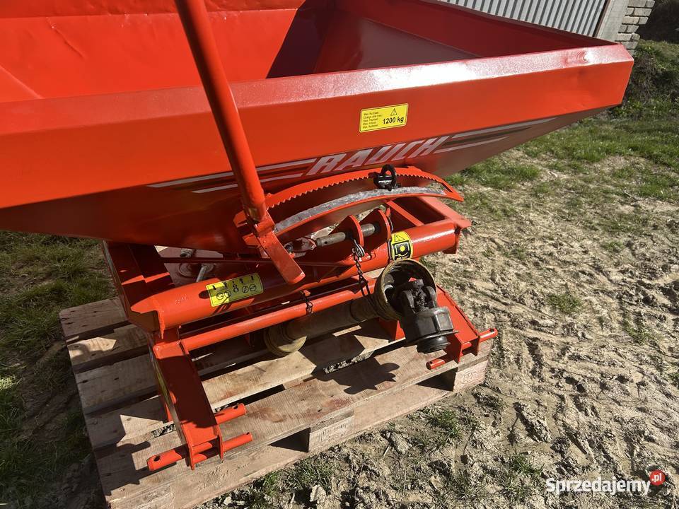 Rozsiewacz Rauch 800l Sułoszowa