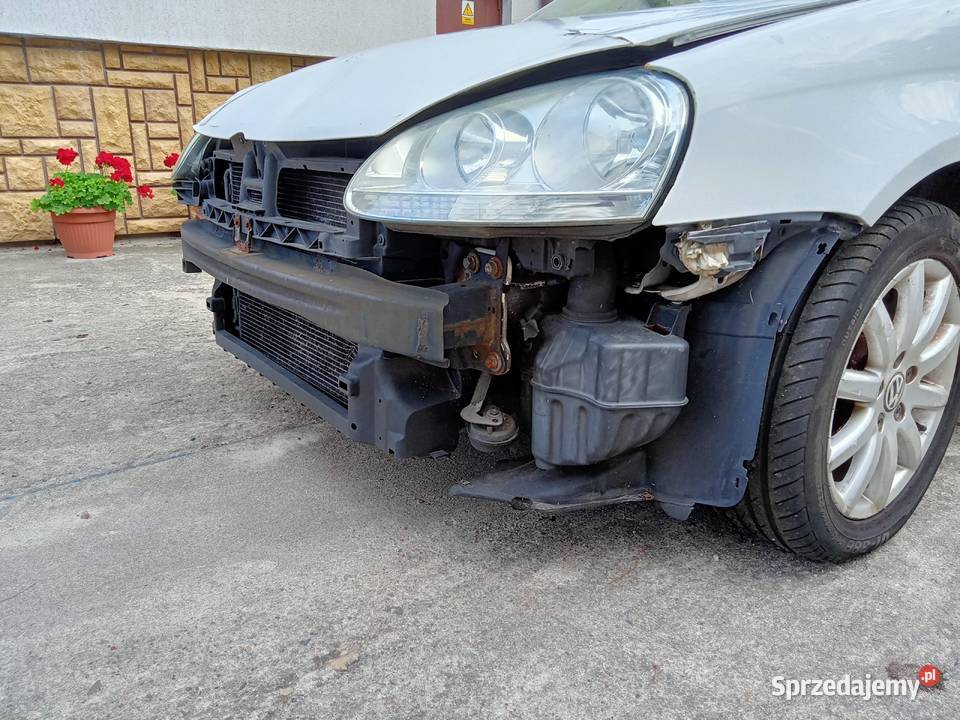 VW Jetta 16i MPI 102 LPG 2009r kolizji