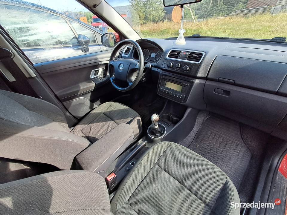Syndyk sprzeda samochód Skoda Fabia 14 benz 2007 aluminiowe felgi Wejherowo