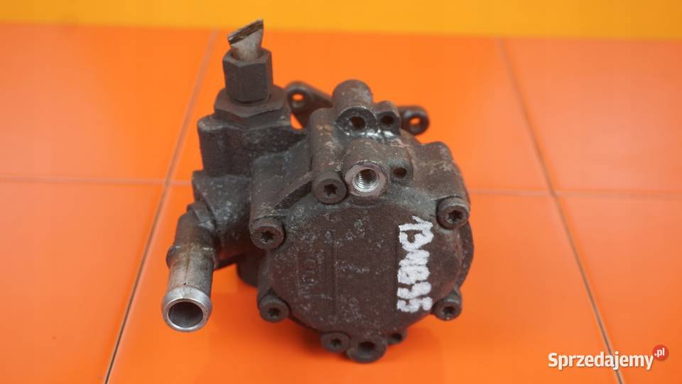 TRAFIC VIVARO PRIMASTAR 20 DCI 12r M9R786 pompa Suków sprzedam