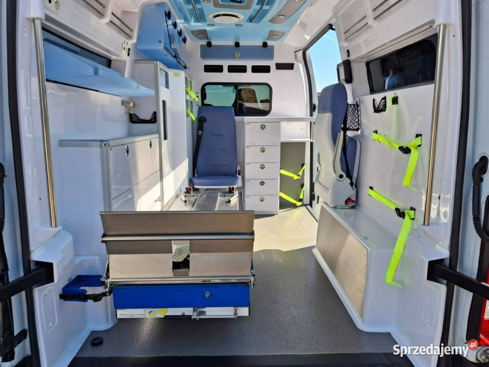 ambulansy Renault Master 23 dci 170 Ambulance 23 centralny zamek Pleszew sprzedam