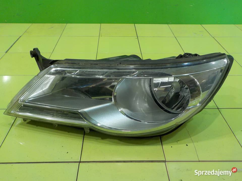 VW TIGUAN I 14 TSI 08r 5D lampa lewa przod Lampy przednie Suków