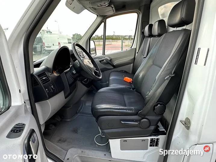 SAMOCHÓD CIĘŻAROWY MERCEDES SPRINTER 311 CDI