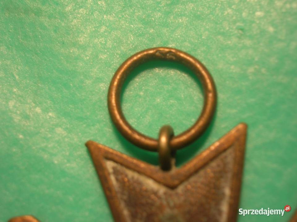 Krzyż KVK z mieczami sygnowany