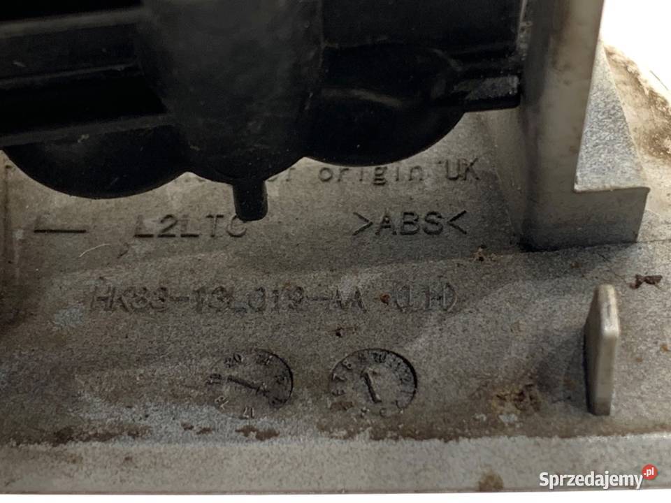 SPRYSKIWACZ REFLEKTORA LEWY PRZÓD JAGUAR FPACE