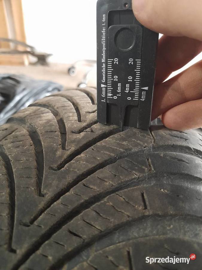 Opona wielosezonowa 175 65 r15 Kumho Solus 4S całoroczne sprzedam