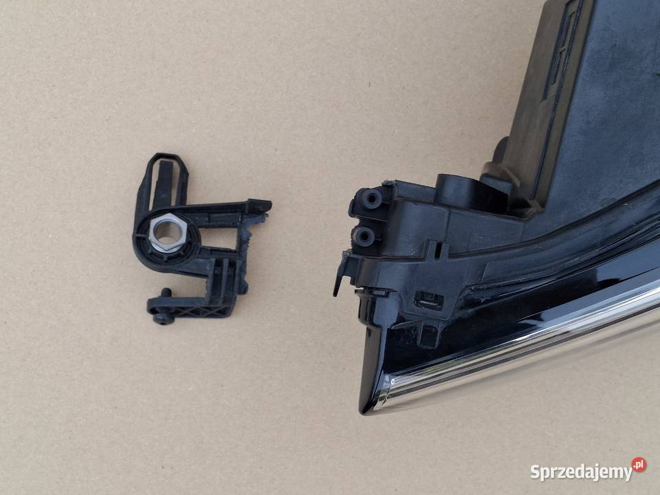 VW TROC T ROC REFLEKTOR LEWY FULL LED LAMPA LEWA osobowe Bieleń