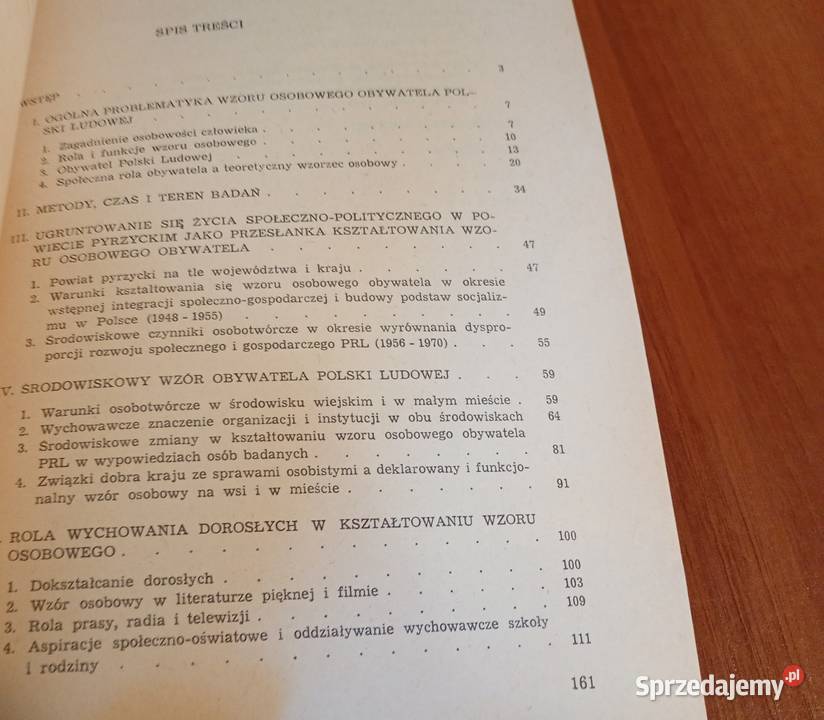 Wzór osobowy obywatela Polski Ludowej i jego Podręczniki Książki i Podręczniki