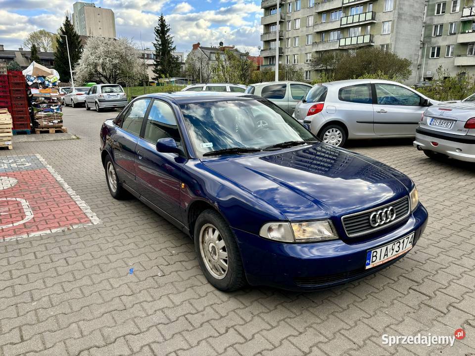 Solidna i zadbana babcia z gazem Audi a4 B5 18 manualna Warszawa