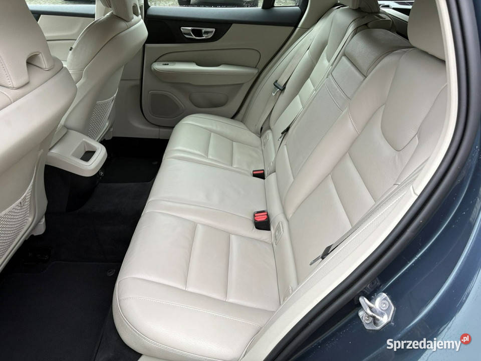 Volvo V60 D3 Jasne skóry Podgrzewane fotele relingi dachowe mazowieckie Lipówki