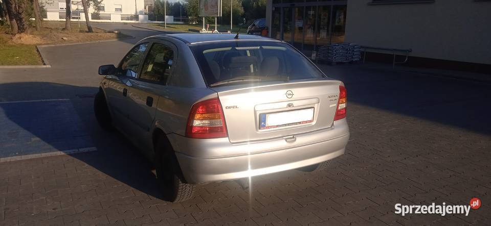 Opel Astra pierwszego posiadacza świeże OC i Waganiec