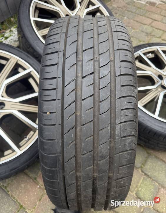 19 Audi A4 felgi koła komplet 5x112 ET40 8J Lubasz