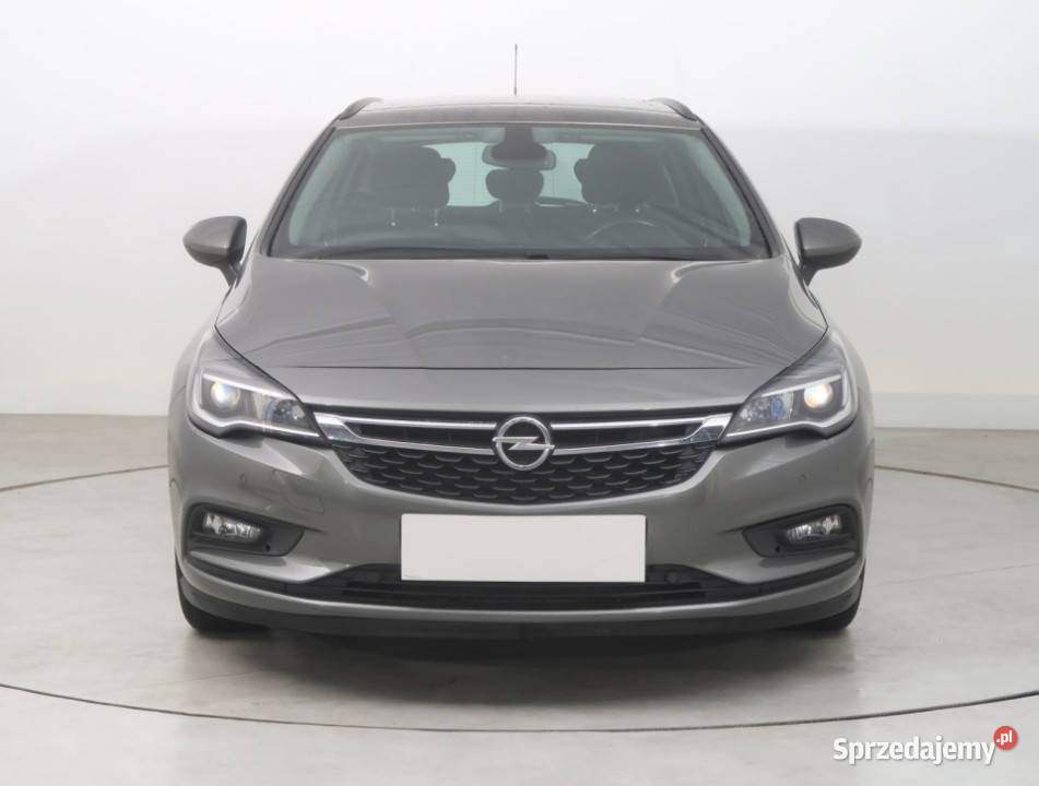 Opel Astra 14 T gniazdo USB Opel Bielany Wrocławskie