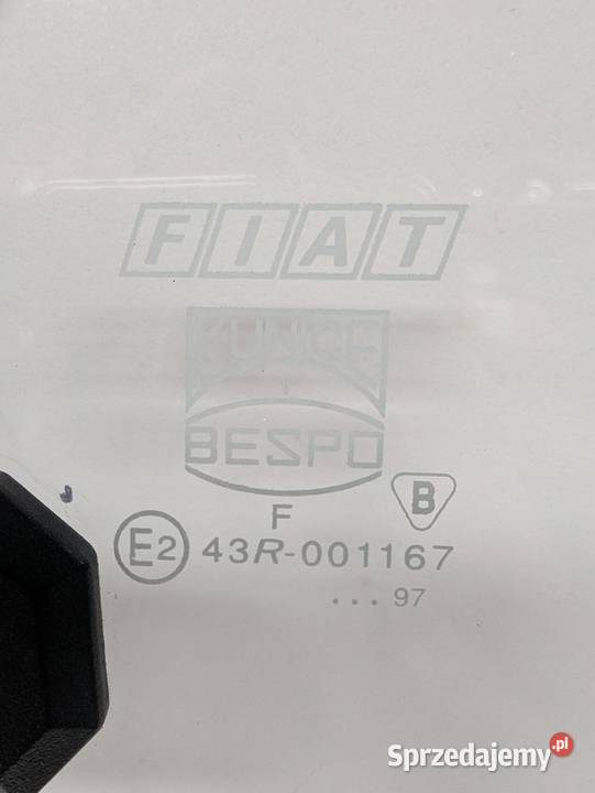 Fiat 126p Maluch szyby tylne uchylne z Krzeszowice