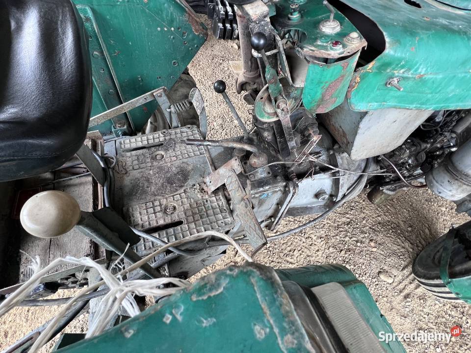Ciągnik sam silnik c330