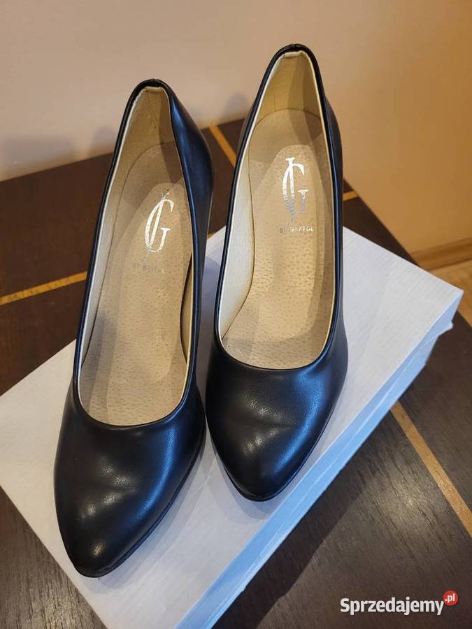 Likwidacja sklepu hurt 170 par buty wizytowe łódzkie Bełchatów