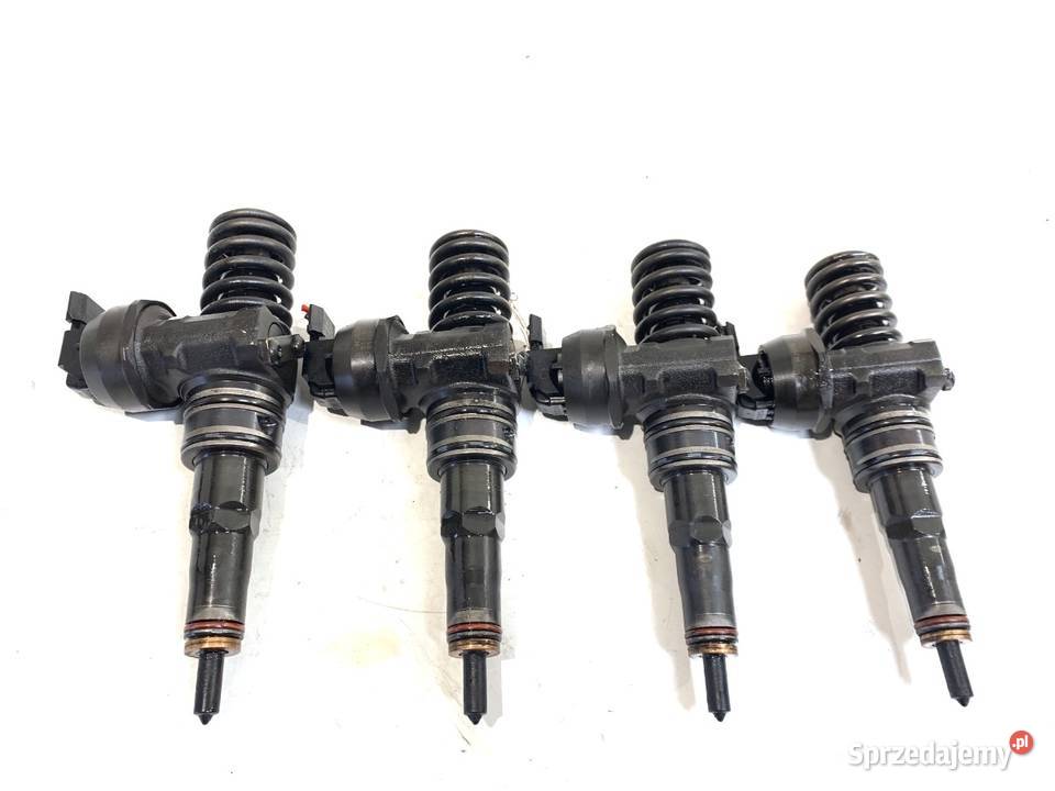 WTRYSKIWACZE KOMPLET AUDI A3 8P 038130073AG 19