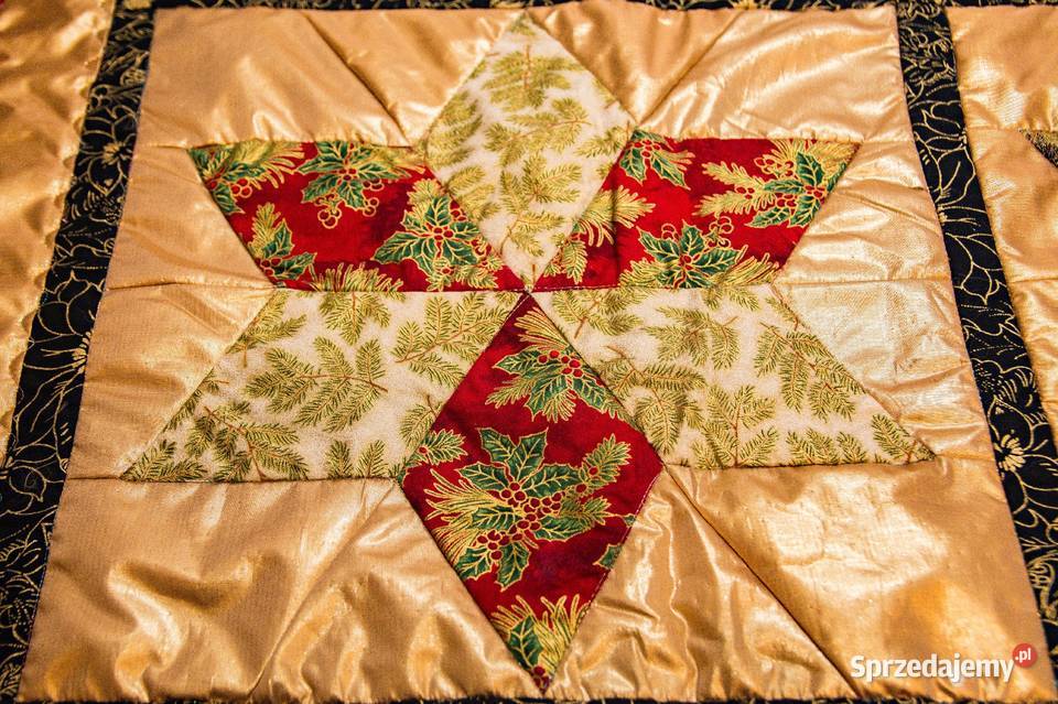Sw17 Zloty Świąteczny bieżnik patchwork odcienie czerwieni mazowieckie