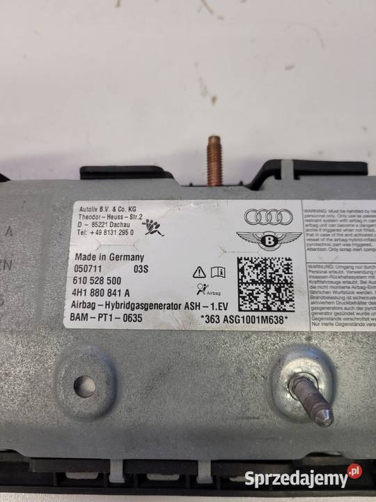 PODUSZKA KOLANOWA KIEROWCY AUDI A8 D4 4H1880841A Przystajń