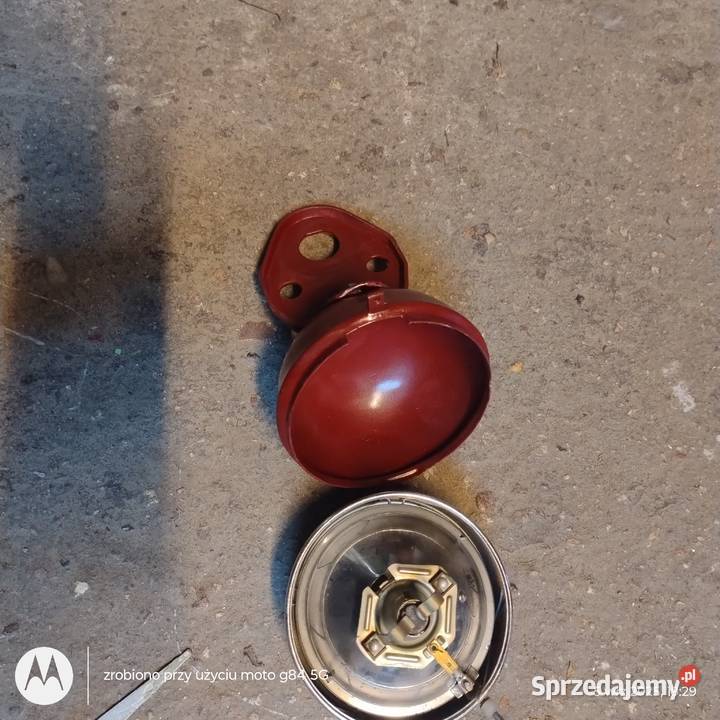 komar 231 lampa z mocowaniem Obudowy lamp i żarówek Oława sprzedam