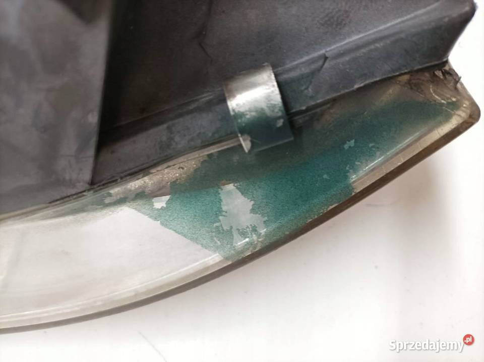 LAMPA PRZÓD PRAWA XENON EU Audi A6 II 19972004