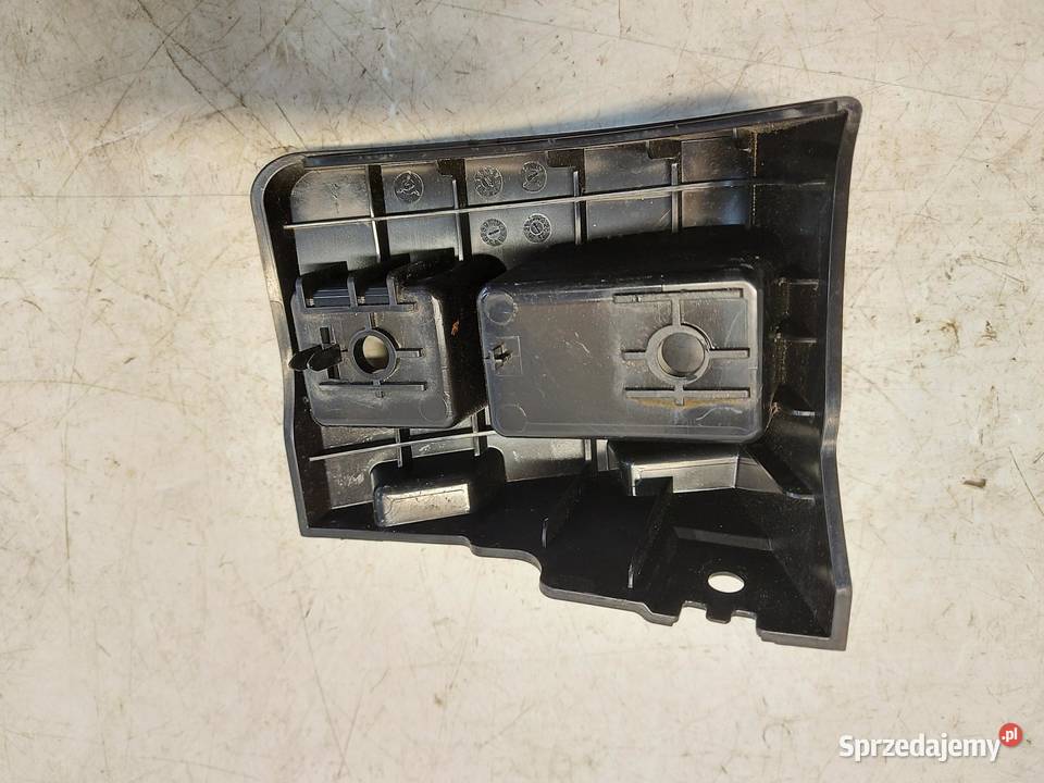 TESLA MODEL Y 2022r ŚLIZG MOCOWANIE ZDERZAKA Części montażowe