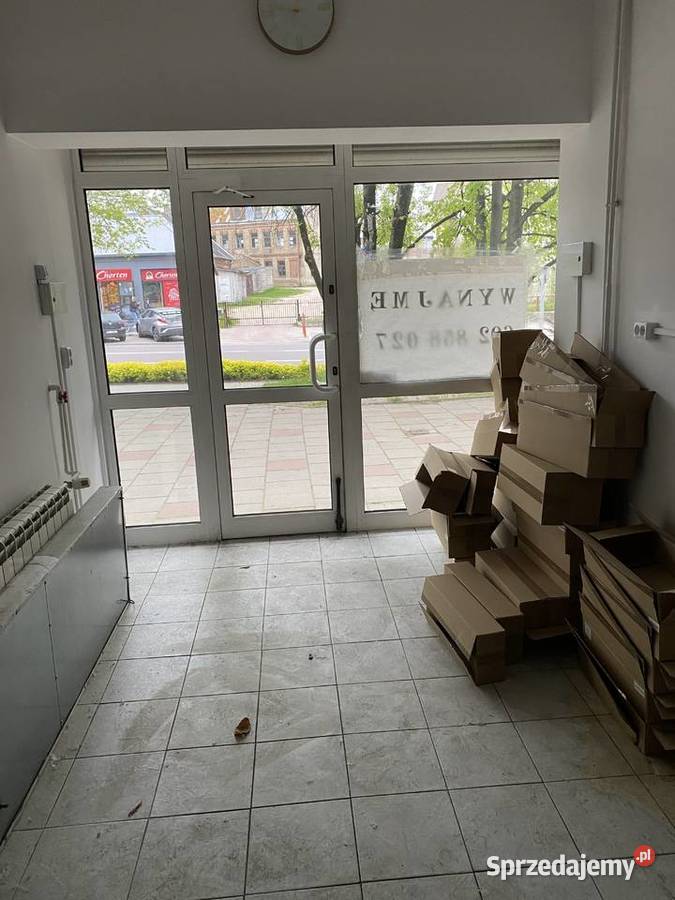 Lokal 16 m2 z wejściem z chodnika ruchliwej podlaskie Białystok sprzedam