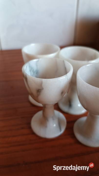 Marmurowe kieliszki do jajek Goleniów