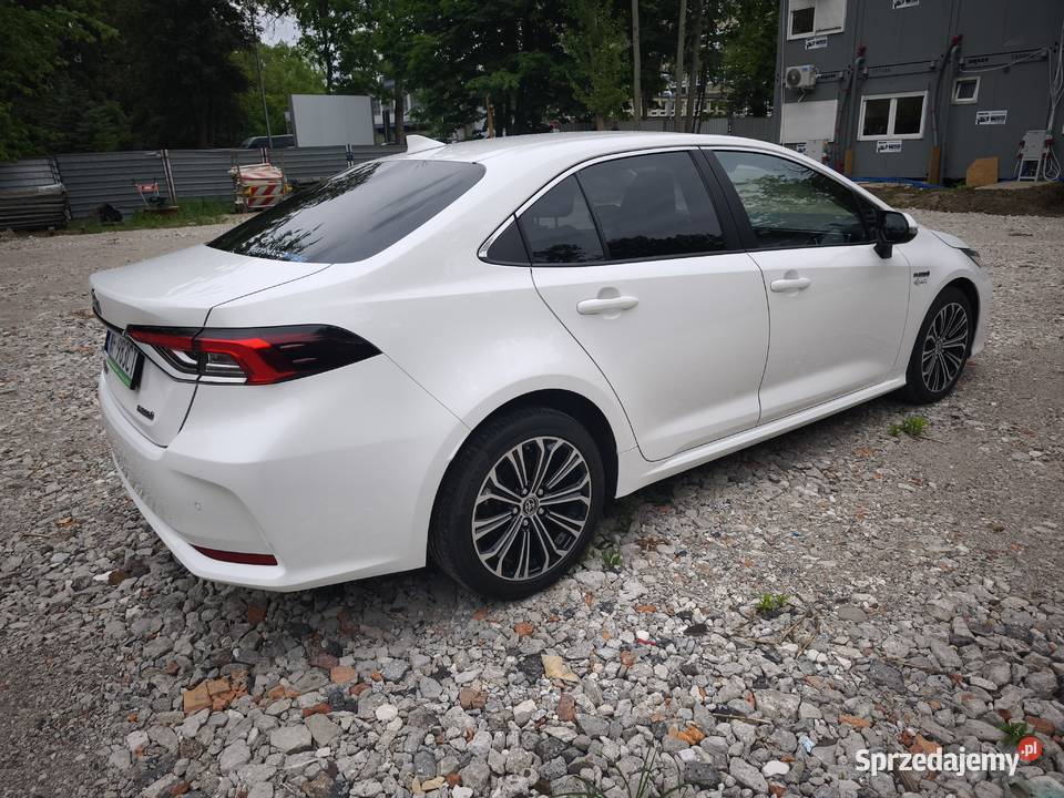 Toyota Corolla Sedan 2021 Comfort Style E21 18 automatyczna Warszawa