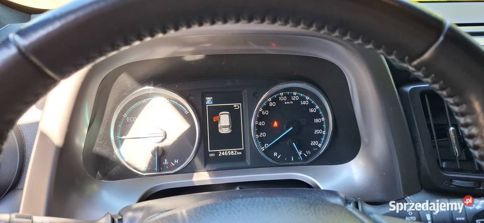 Toyota RAV4 25 4x4 Hybrid 197KM