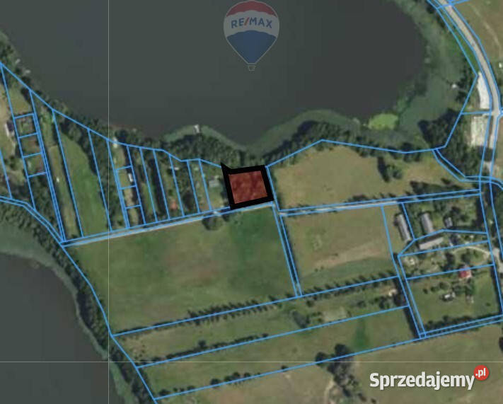 Działka z linią brzegową siedlisko z sadem i las Stręgielek