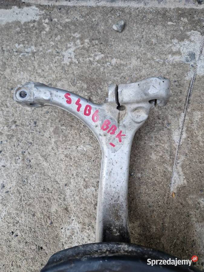 Audi S4 B6 Zwrotnica kopyto prawy przód Zwrotnice Złotoryja